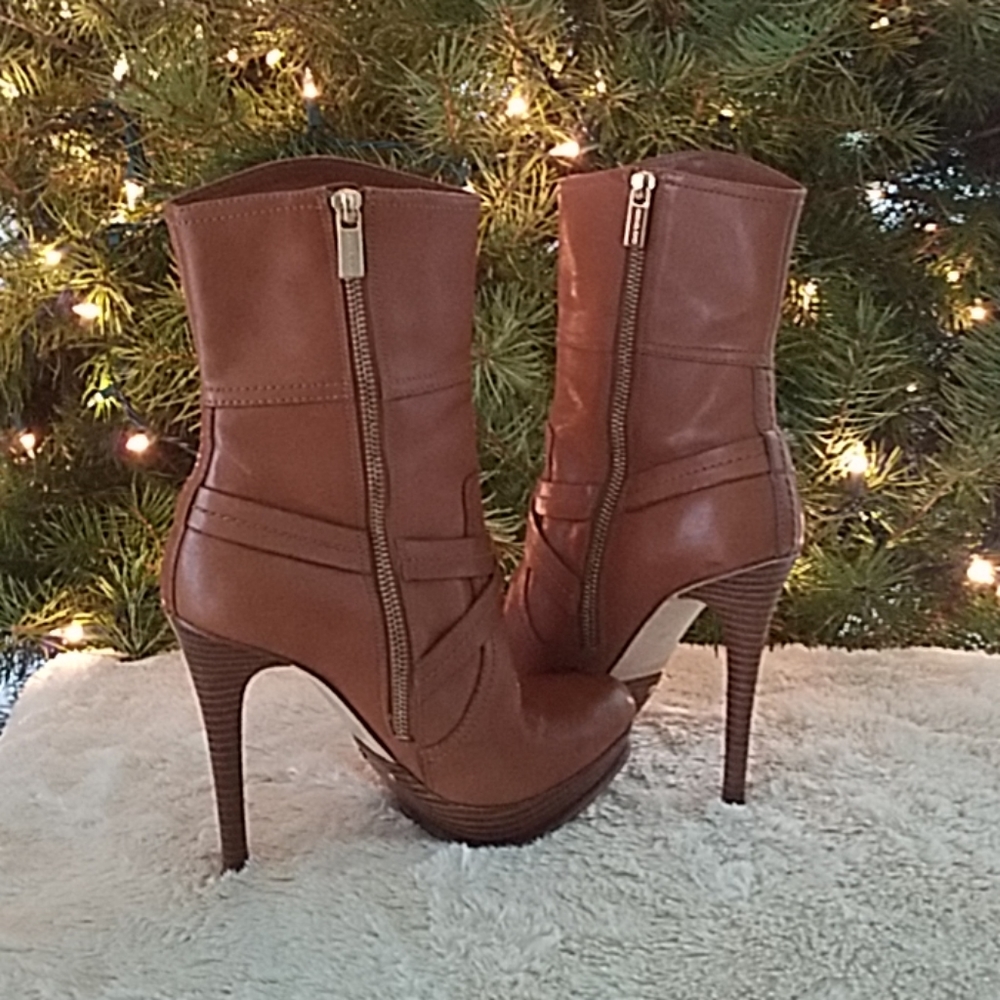 Michael Kors Leather Heeled Boot with Gold Buckle - Picture 4 of 6